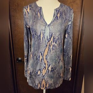 Anne Klein Blue & Beige Snakeskin Lightweight Knit Top NWT